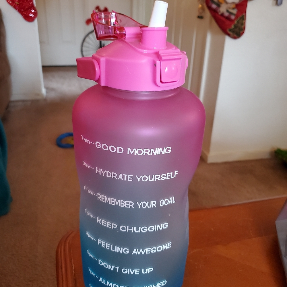 Goswag 1 gallon / 128 oz Water Bottle with Straw and Time Marker
